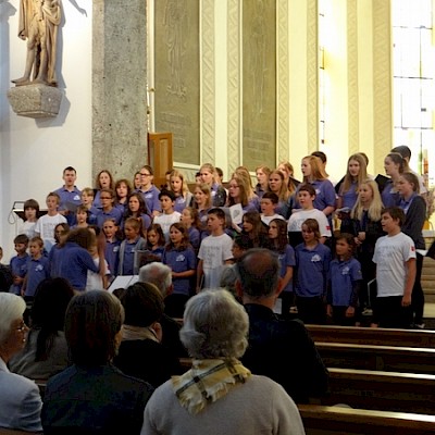 Gemeinschaftskonzert mit den Wiener Mozartchorknaben (Bild 1)